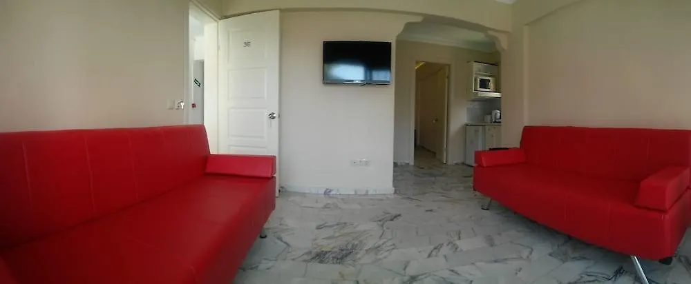 Club Aquarium Hotel İçmeler Turkije